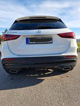 Mercedes-Benz GLA 250 8G-DCT AMG Line - Mercedes-Benz GLA 250 aus 2023