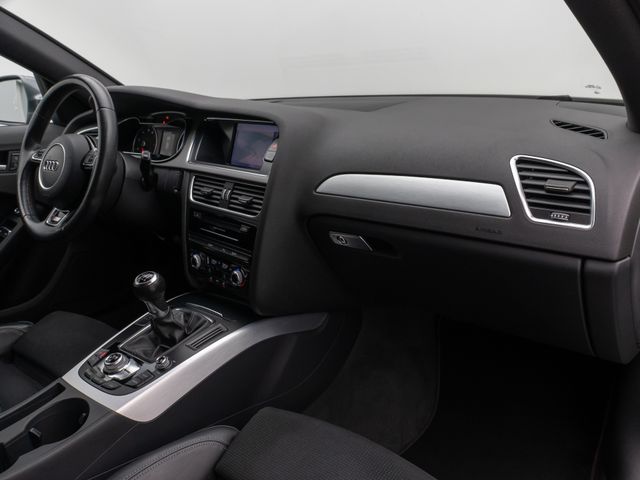 Foto Nummer 23: AUDI A4