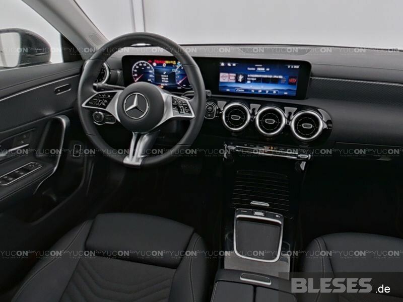 MERCEDES-BENZ CLA 180 – Bild 6