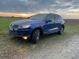 Volkswagen Touareg R Line 3.0 V6 TDI Standheizung - blaue Volkswagen Touareg