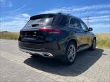 Mercedes-Benz Sehr gepflegter GLE 300 d 4MATIC AMG Paket  - Mercedes-Benz GLE 300 von privat