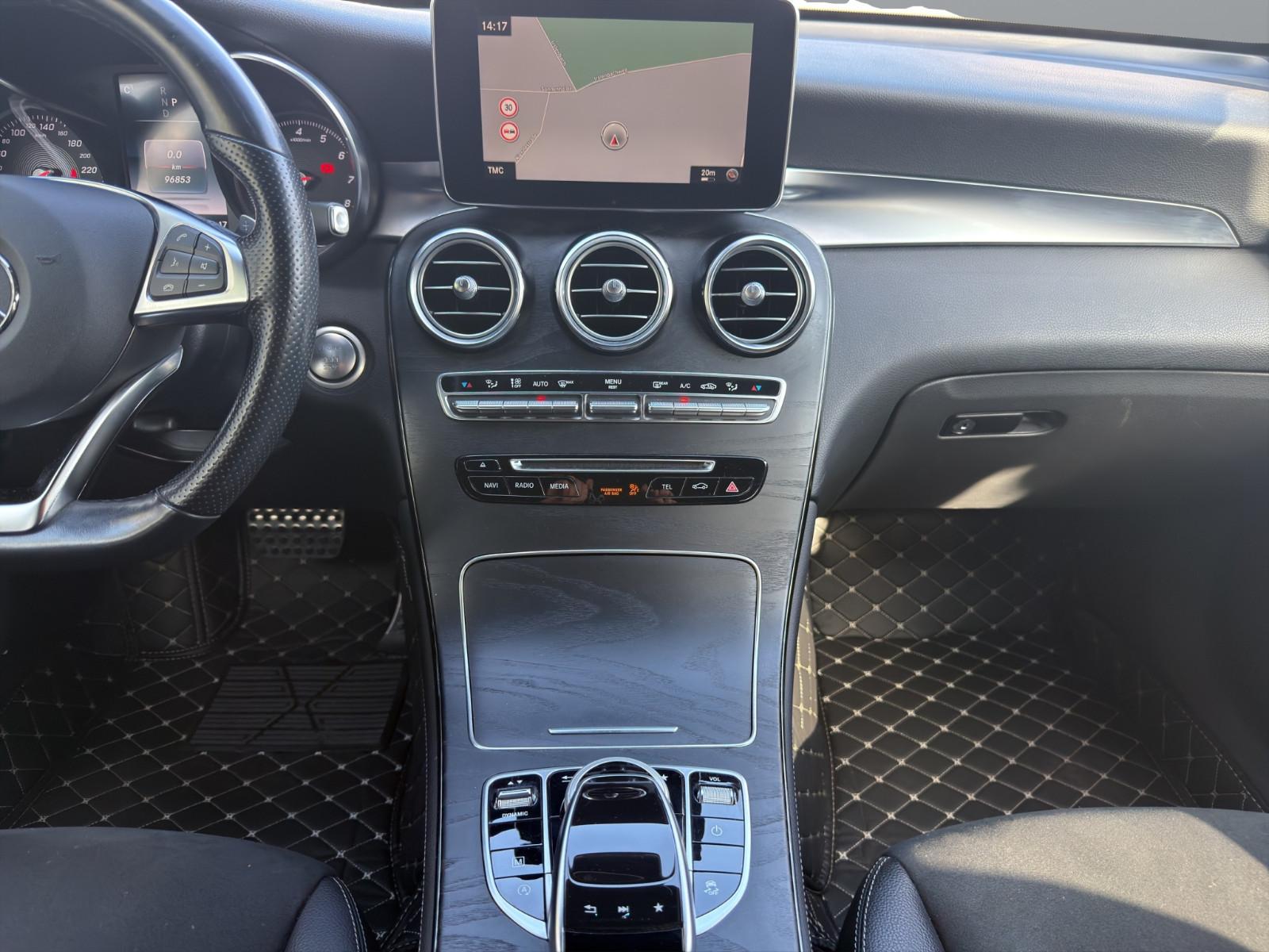 Mercedes-Benz GLC 300 Coupe 4M+AMG+LED+360°Cam+Night Paket