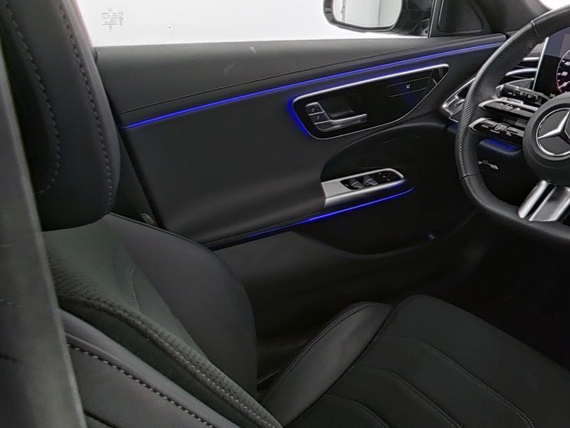 Fahrzeugabbildung Mercedes-Benz E 220 T d 4M AMG*AHK*Distro*Totwink*Night*LED*
