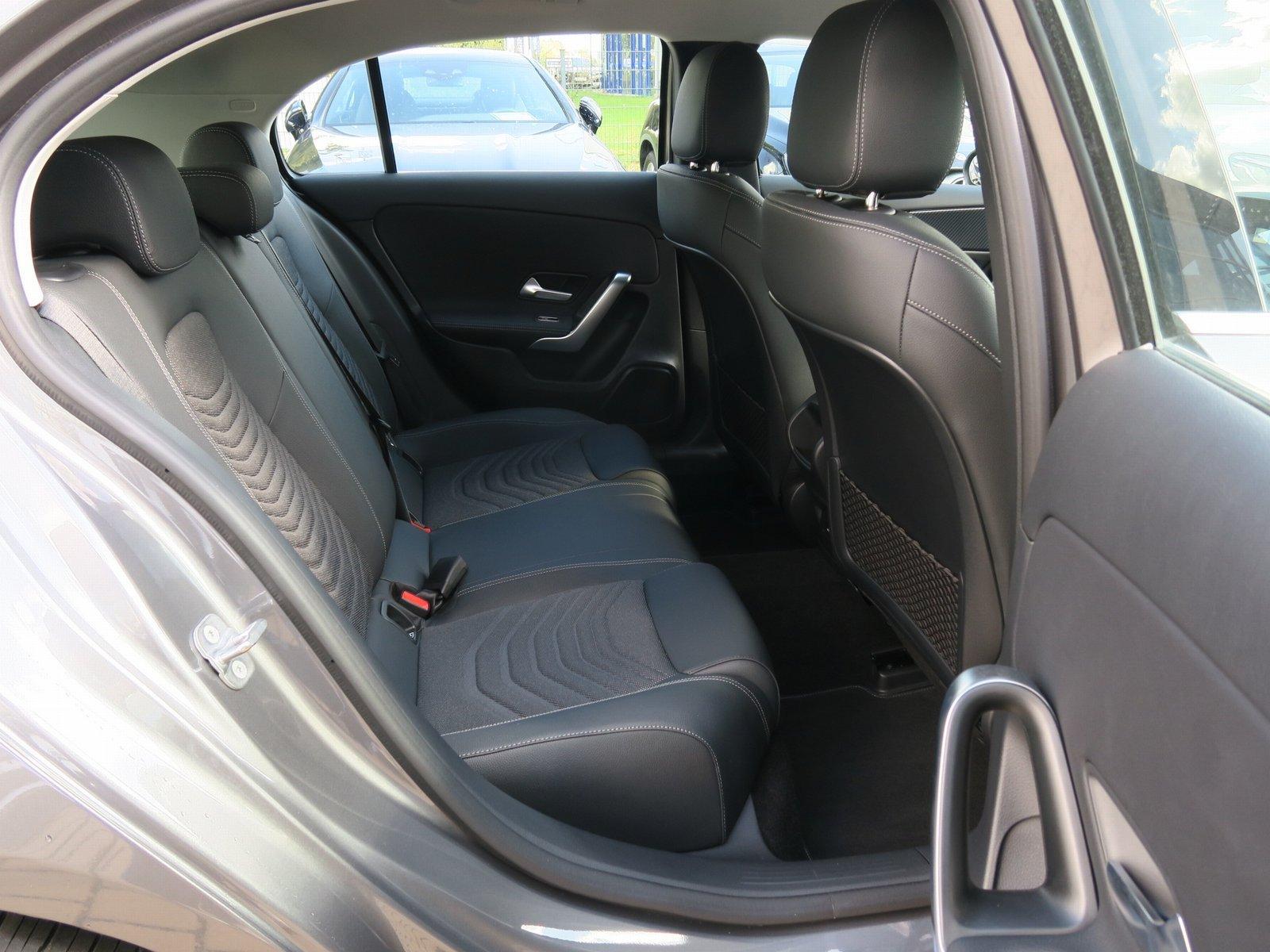 Mercedes-Benz A 250 e Progressive Line Advanced 11kw LED High