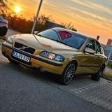 Volvo S60 2.3 T5  - Volvo S60 mit Benzin-Antrieb: Limousine, 2.5