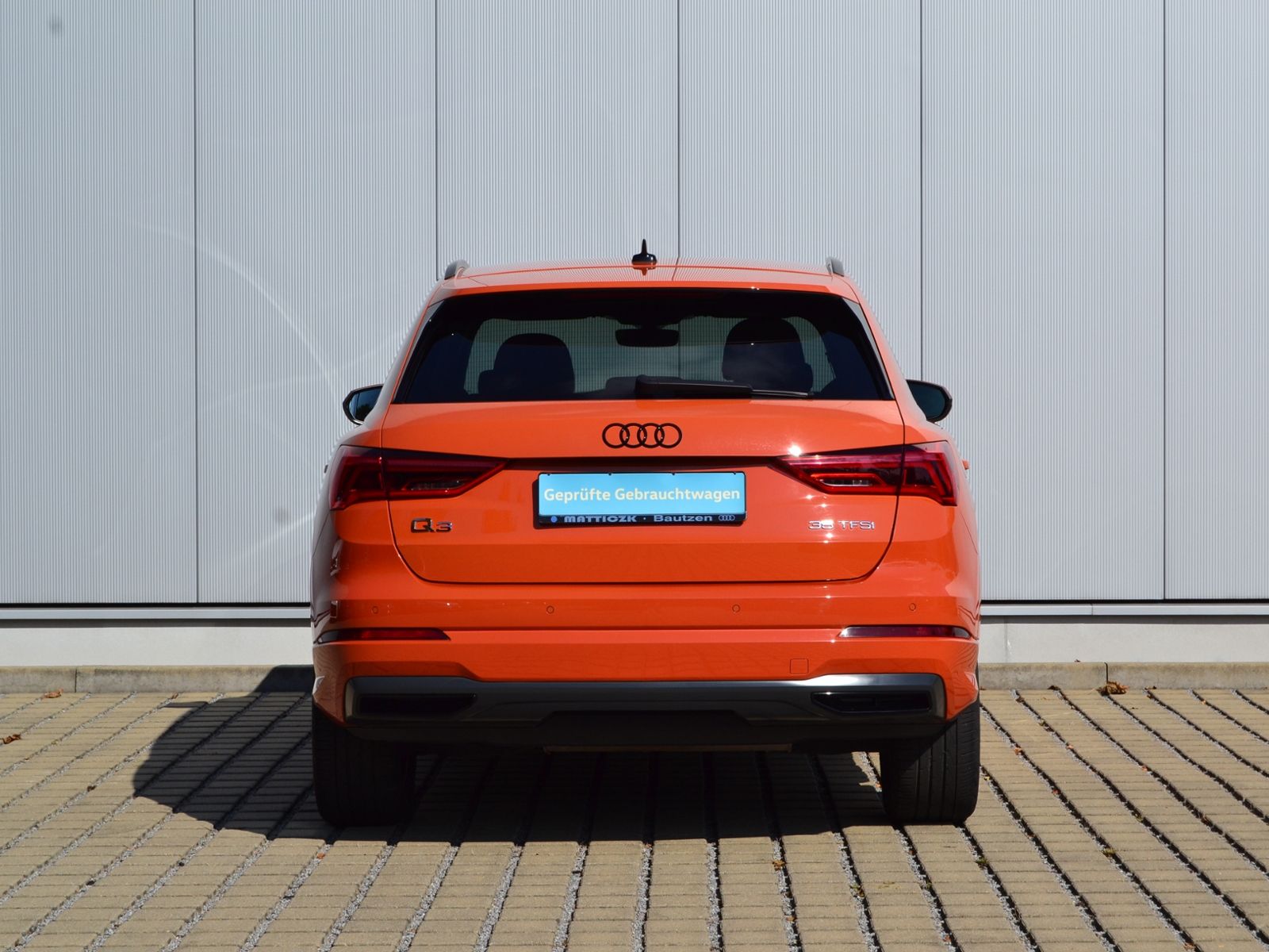 Q3 35 TFSI S-tronic Advanced OPTIK-SW/AHK/LED/18