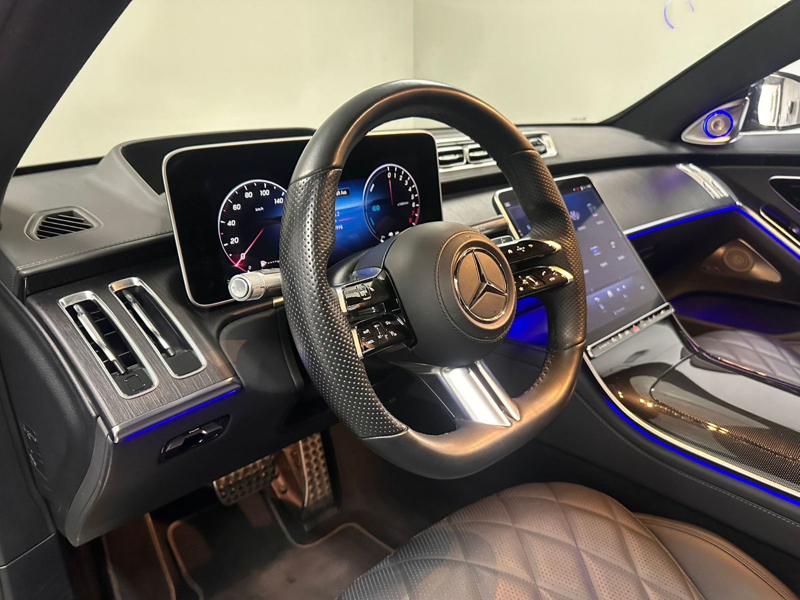 Fahrzeugabbildung Mercedes-Benz S 580 e 4MATIC AMG-LINE *PANO*MAGICV*