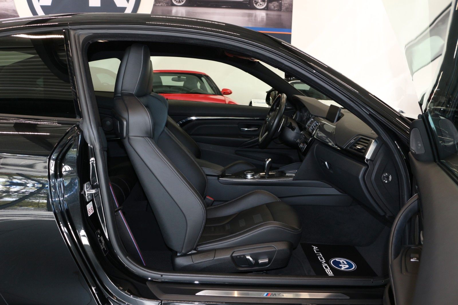 BMW M4 Competition Coupe HUD*360° Kamera*Carbon