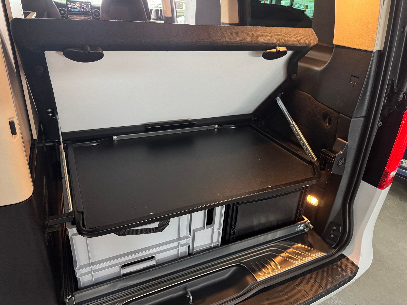 Fahrzeugabbildung Mercedes-Benz V 220 d 9GT MARCO POLO SPORTPAKET AHK LED MBUX+