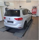 Volkswagen Touran 1.8 TSI Highline | NAVI | 7-SITZER | ACC - 8 Sitzer gebraucht
