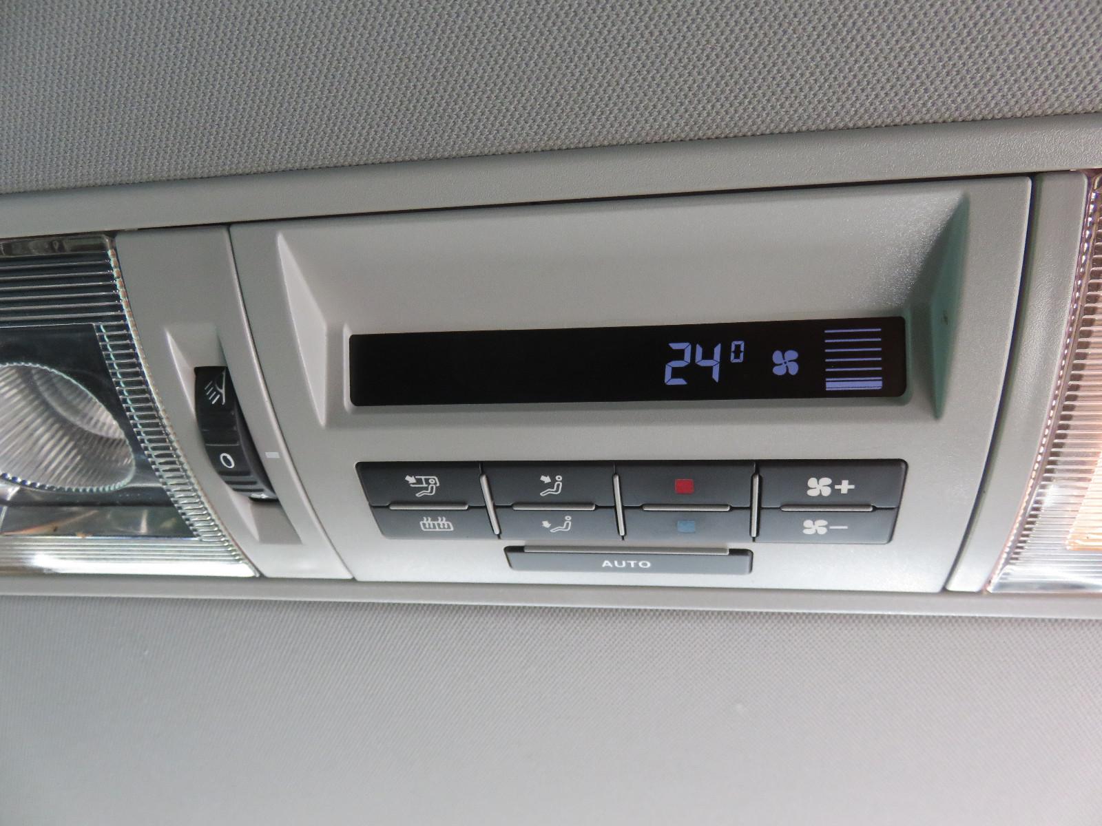 Volkswagen T6 2.0 TDI DSG Caravelle Comfortline LED