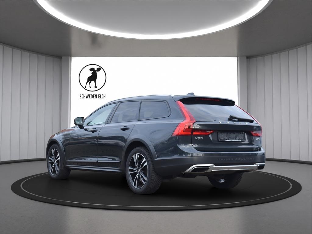 Volvo V90 Cross Country