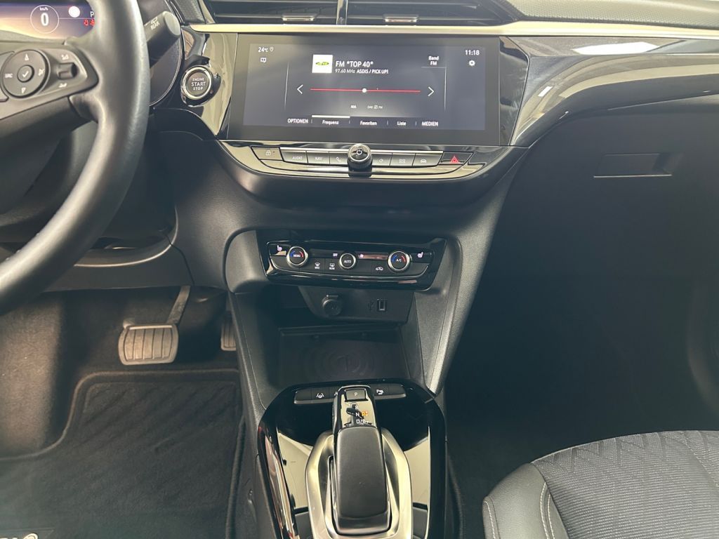 Fahrzeugabbildung Opel Corsa-e Elegance LED-Matrix Navi Parkpilot Sitzh