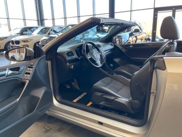 Volkswagen Golf VI Cabriolet *SHZ*BI-XENON*KAMERA*NAVI*PDC*