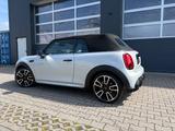 MINI Cooper S Cabrio John Cooper Works Trim - weiße MINI Cooper S Cabrio