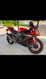 Yamaha R1 RN09 - YAMAHA 2003 R1