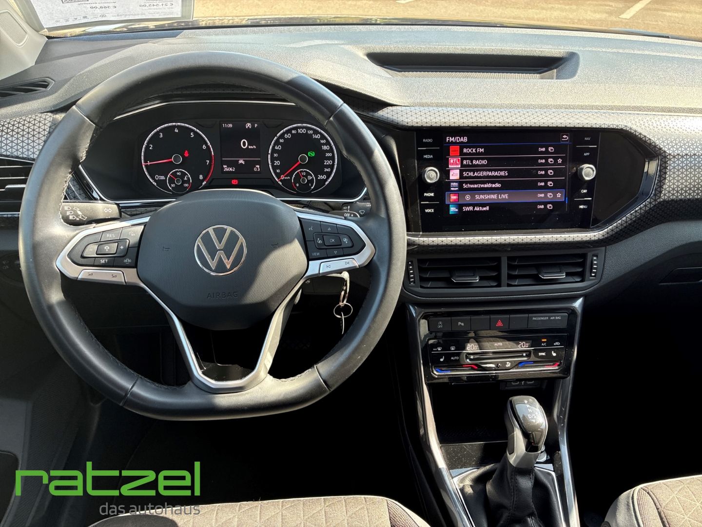 Fahrzeugabbildung Volkswagen T-Cross Style 1.0 TSI DSG LED Dyn. Kurvenlicht A