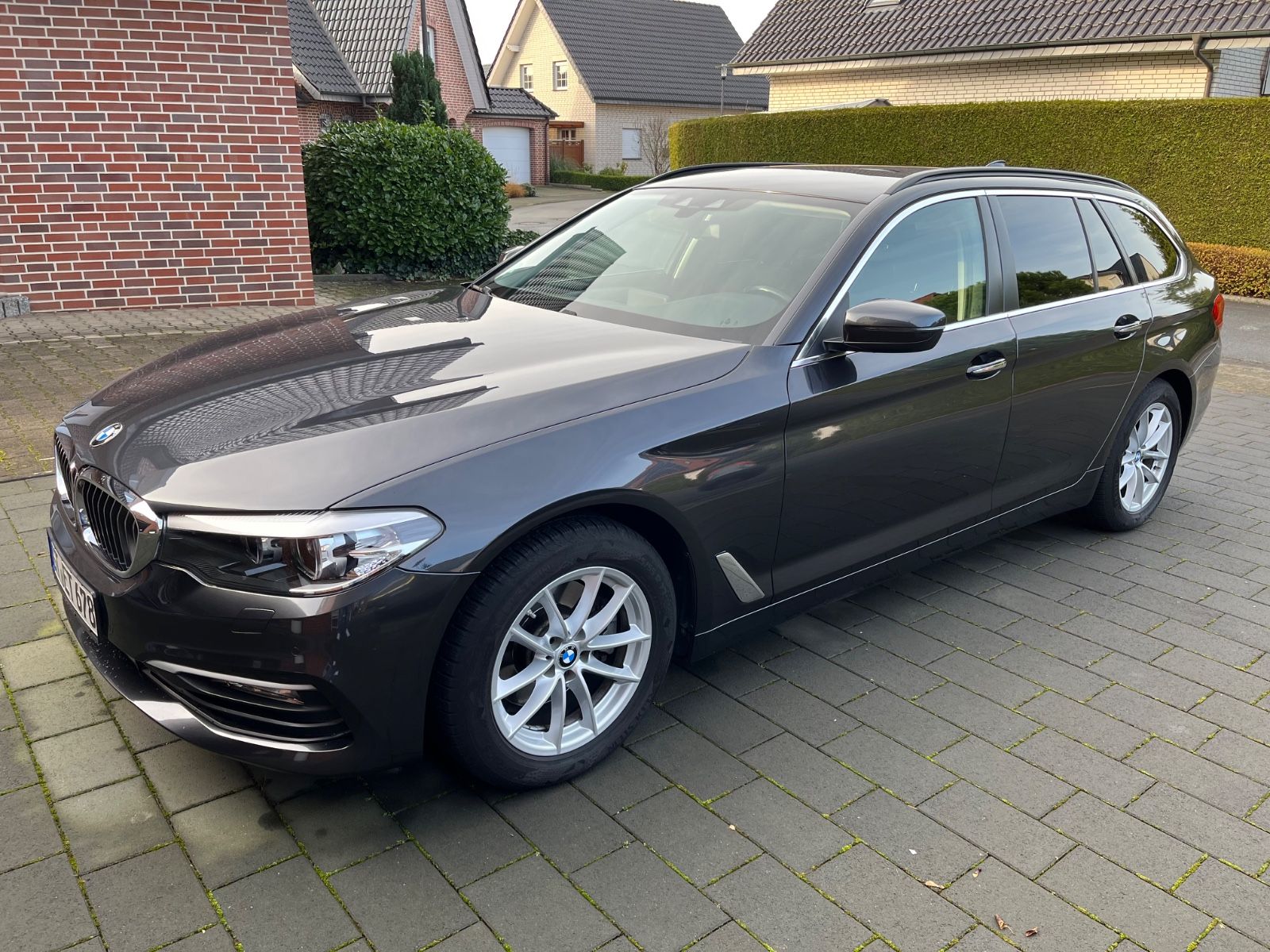 BMW 520d Touring SHZ LHZ LED Ambiente Scheckheft BMW