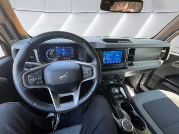 Ford Bronco - 10