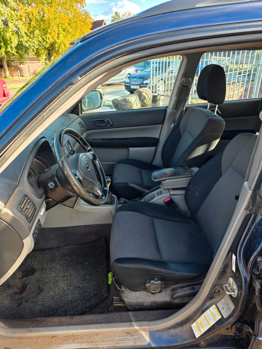 Subaru Forester 2005 — photo 9