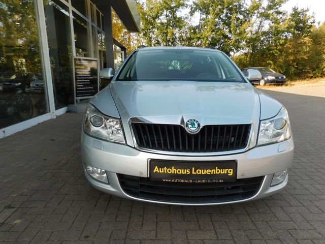 SKODA Octavia Combi/Automatik/SSD/Klima/SHZ/APS/Xenon