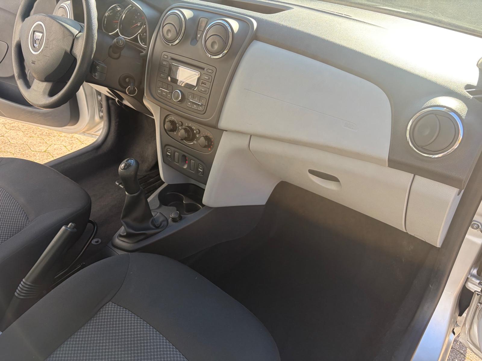 Dacia Logan 2014 — photo 15