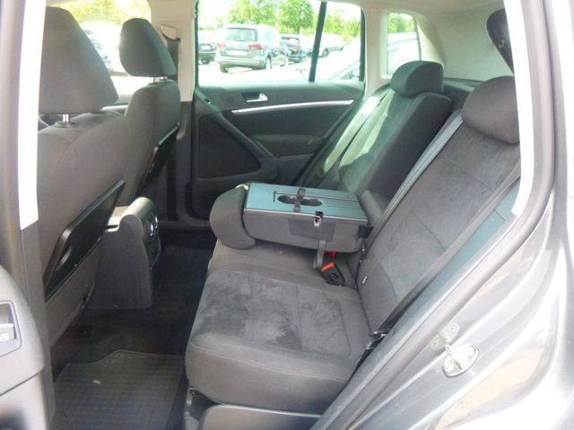 Fahrzeugabbildung Volkswagen Tiguan 1,4 TSI >AHK/NAVI/SHZ/PDC
