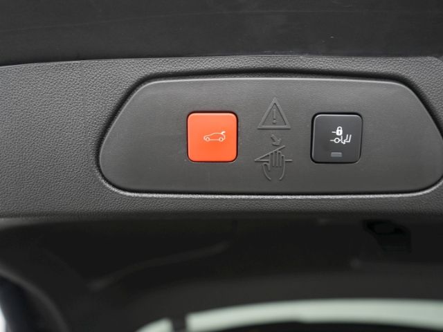 Grandland GSe 4X4 PHEV AT+AHK+NAVI+360 GRAD KAME