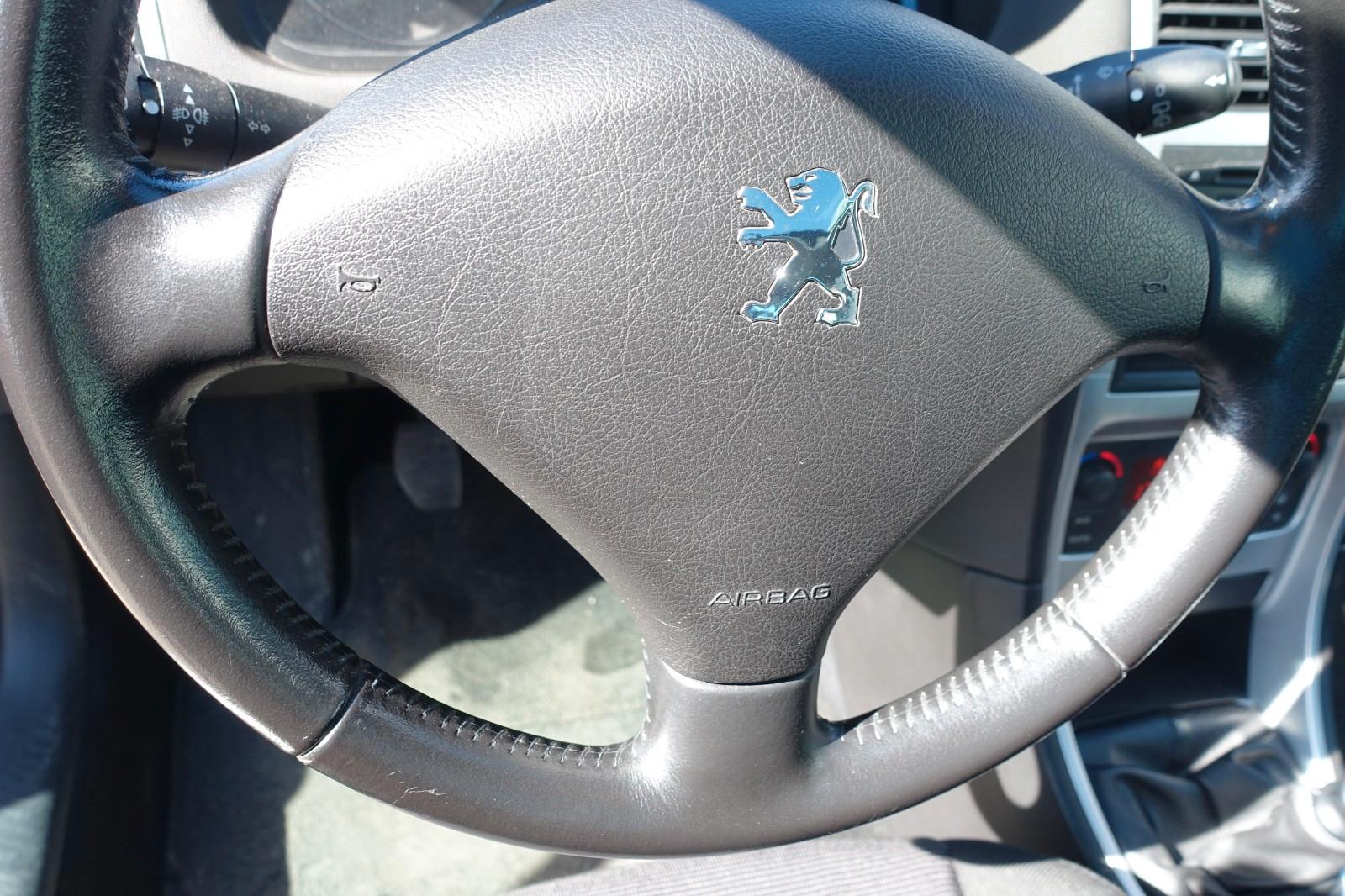 Peugeot 307 2005 — photo 12