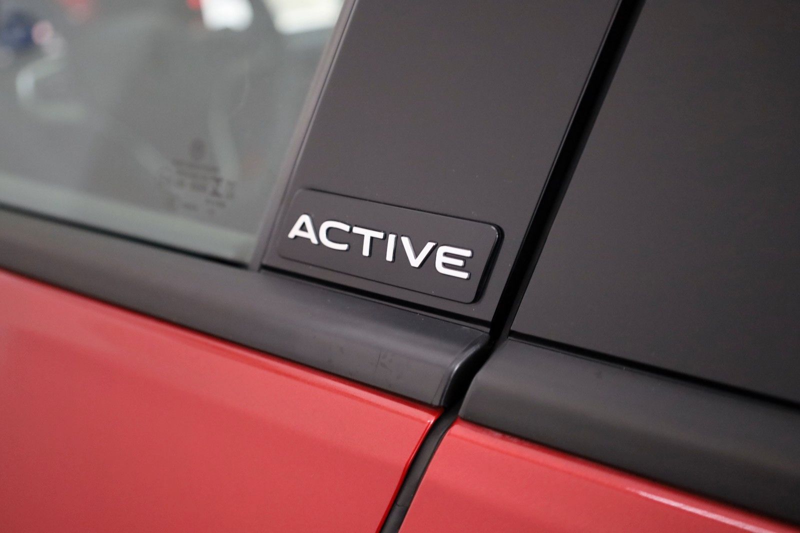 Fahrzeugabbildung Volkswagen Golf VIII Lim. Active Navi,LED,SH,PDC,ACC,SR+WR