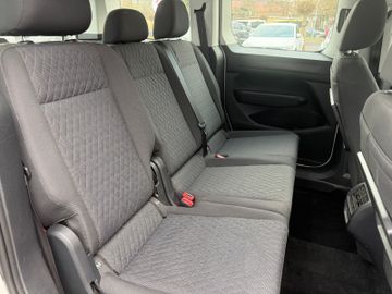 Volkswagen Caddy Life+2x Klima+2xST+SHZ+LM+AppConn