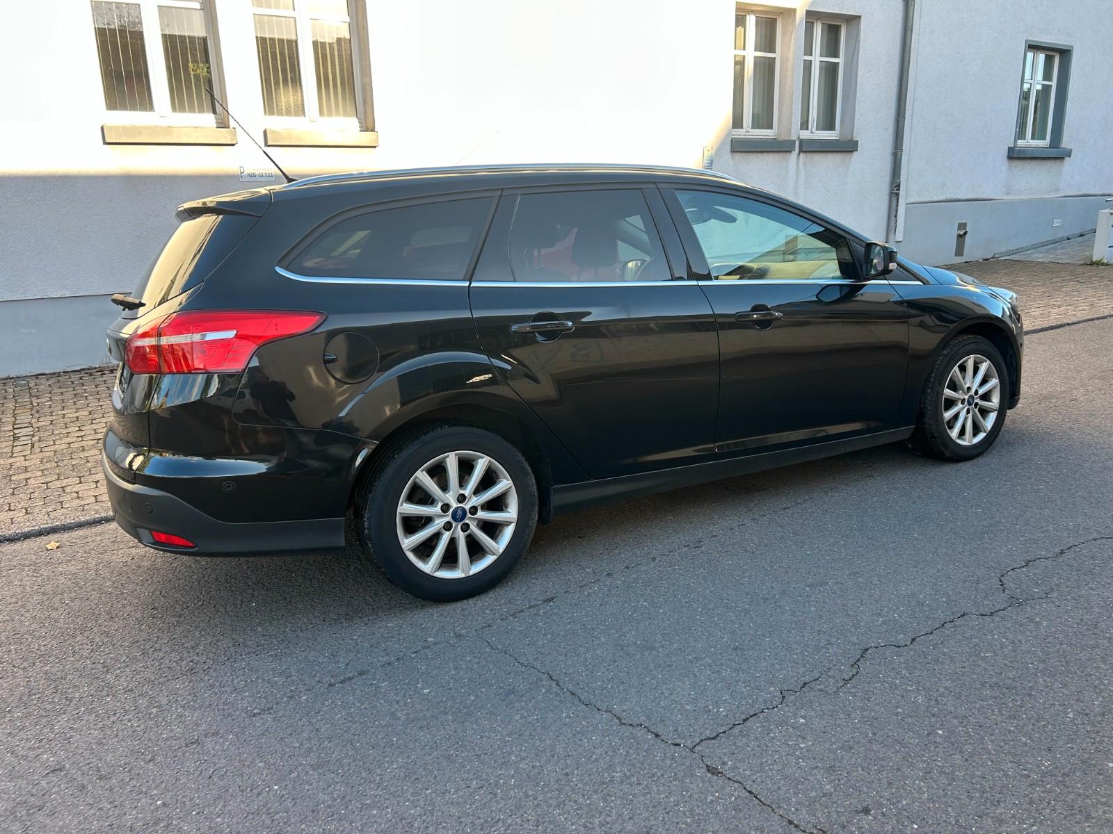 Ford Focus 2015 — photo 6