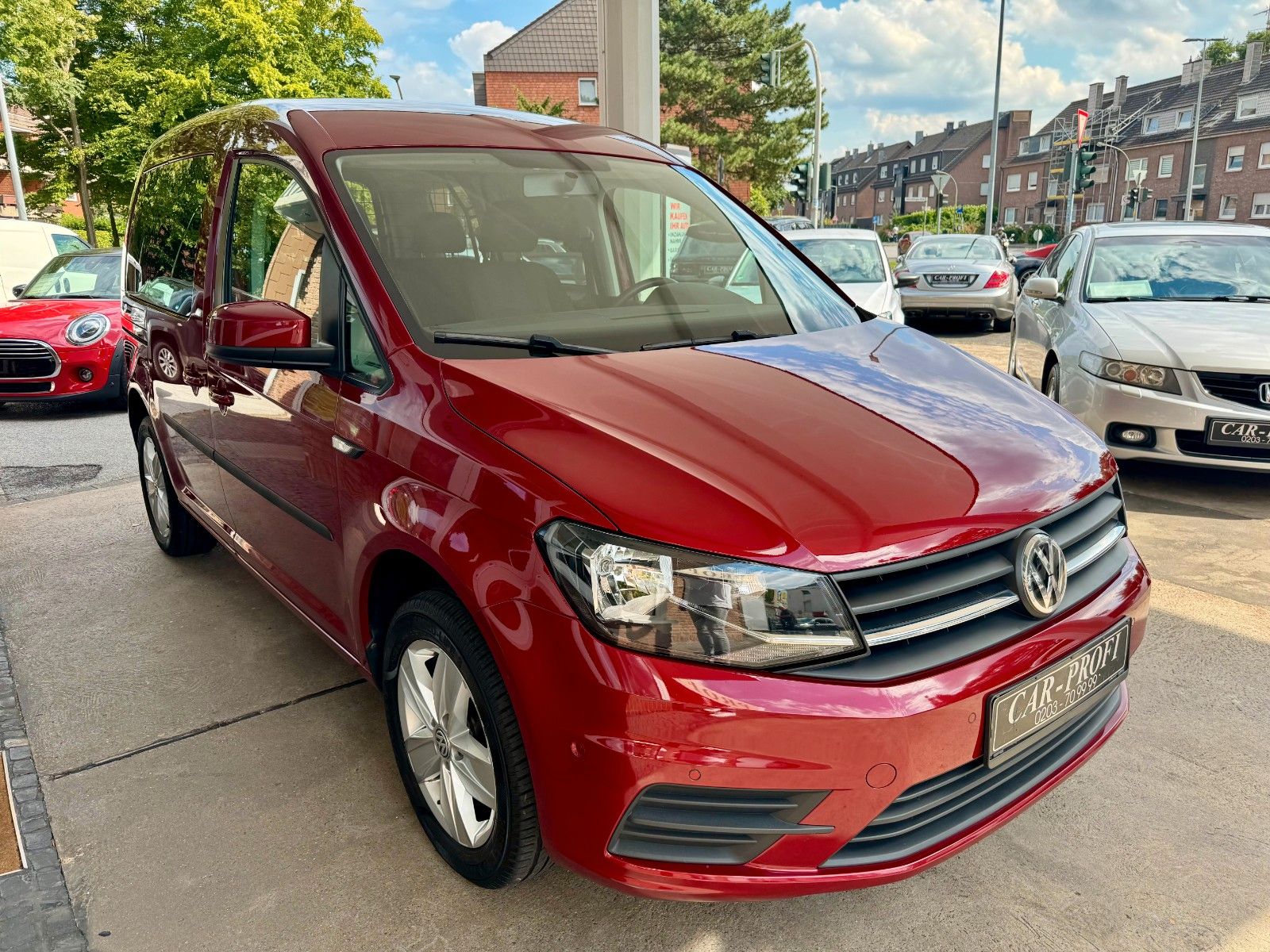 Fahrzeugabbildung Volkswagen Caddy Navi/Bluetooth/PDC/Klimaaut./Alufelgen