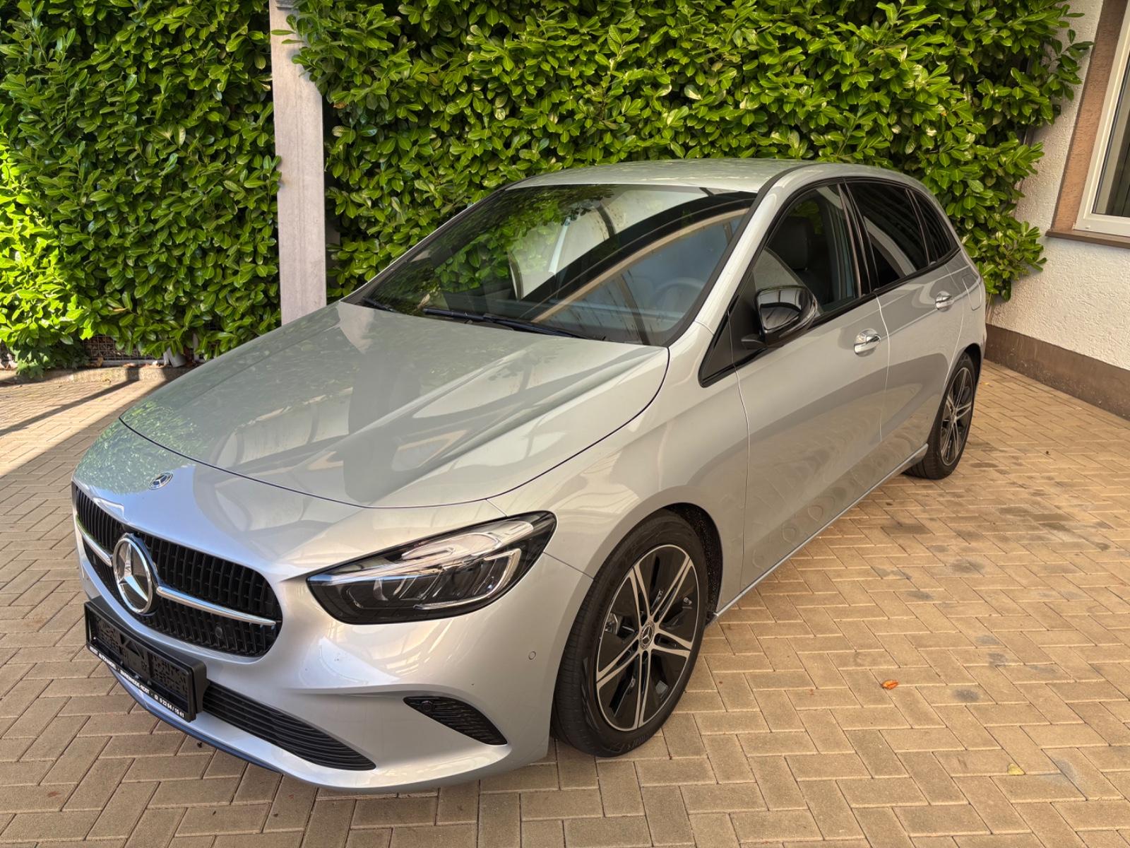 Mercedes-Benz B 200 Progessive Night P. AHK Kamera LED Distr.