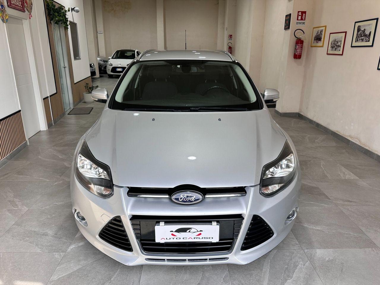 Ford Focus 2013 — photo 10