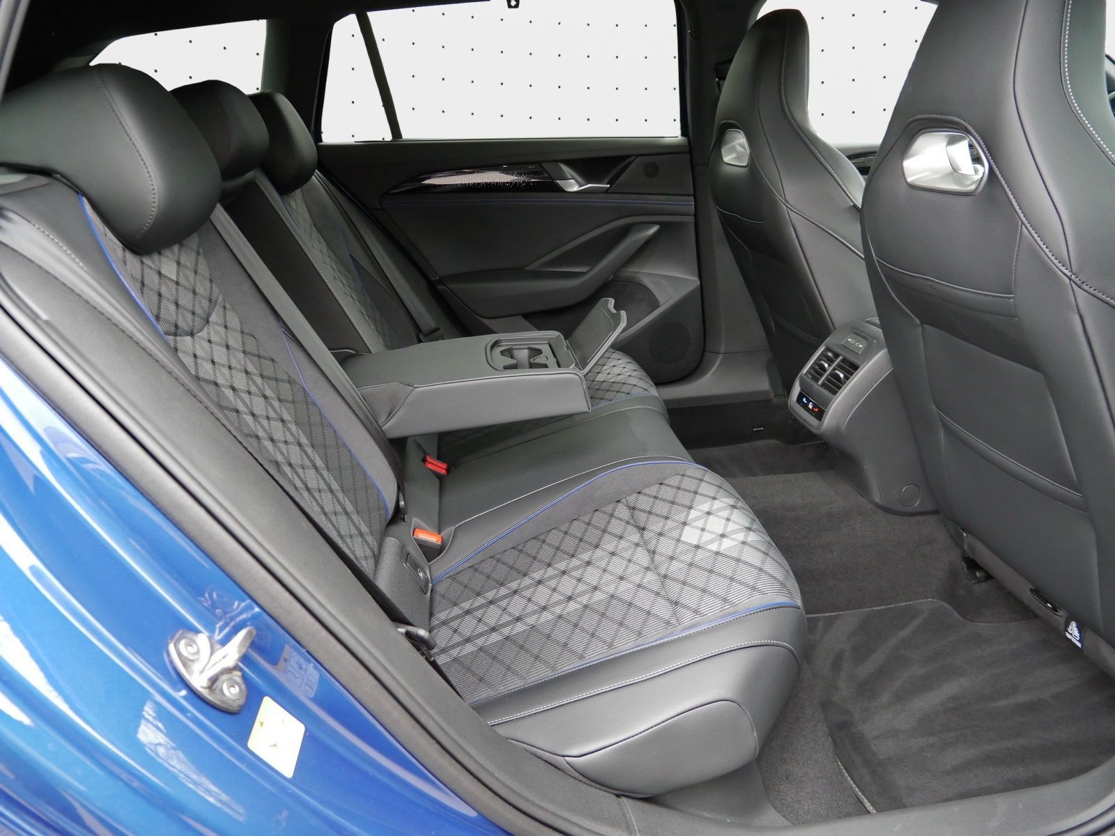 Volkswagen Passat - Bild 18