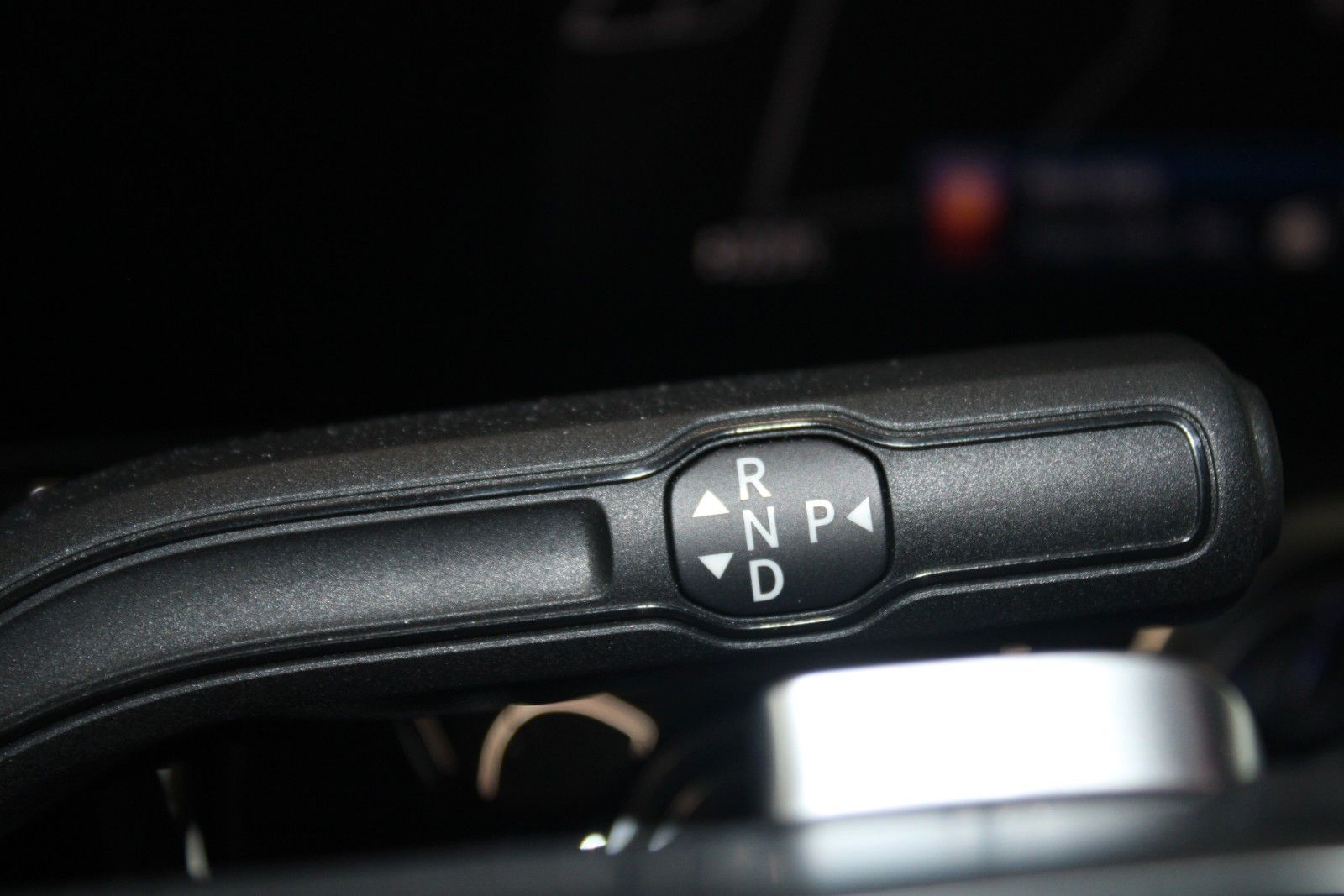 Fahrzeugabbildung Mercedes-Benz GLA 200 d Aut. AMG-Line Adv. Plus Multibeam MBUX