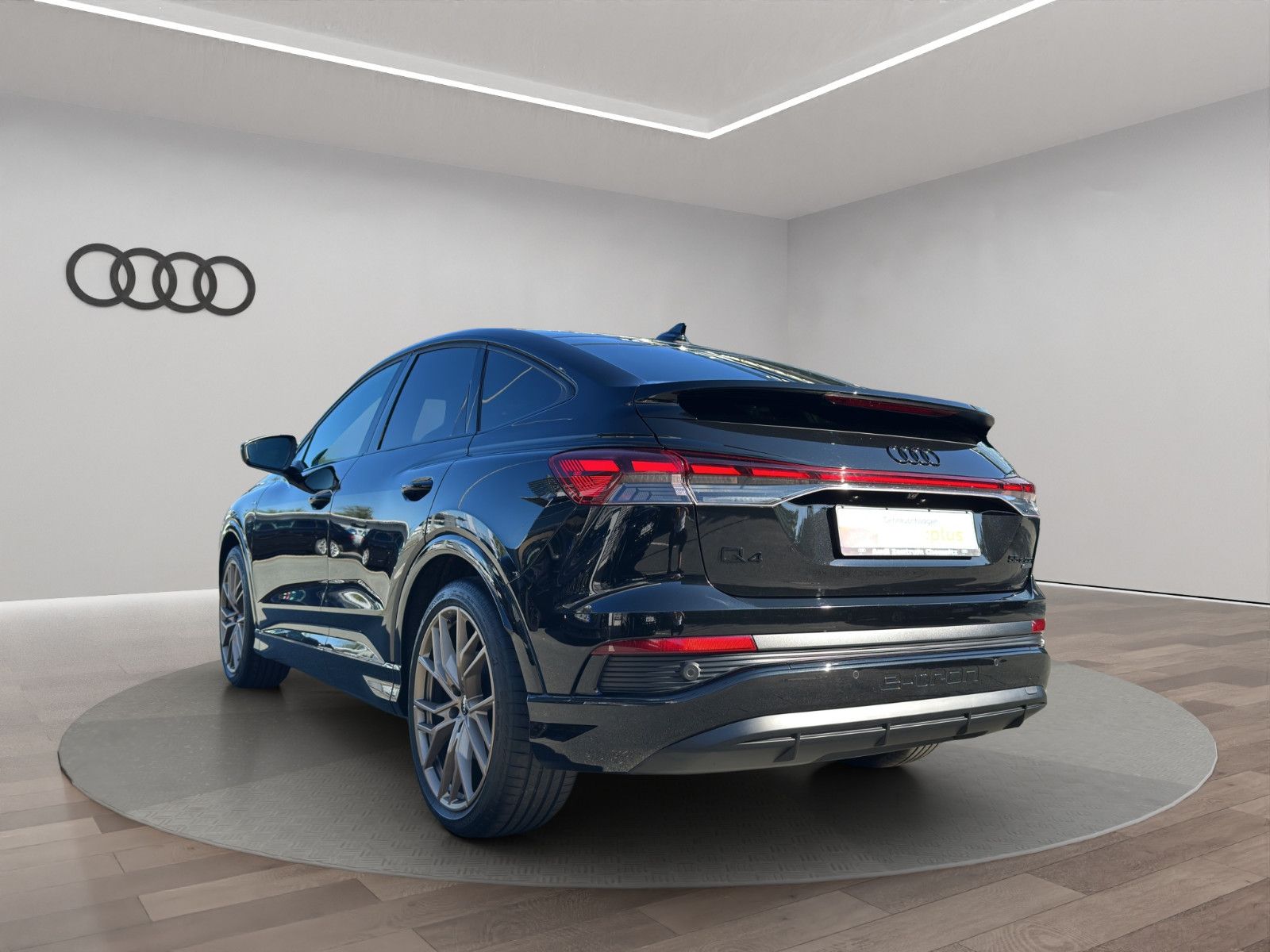 Audi Q4 Sportback 55 e-tron qu. S LINE PANO AR WÄRMEP foto 7