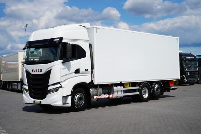 Iveco S-WAY · 420 · E 6 · KONTENER + WINDA · 20 PALET