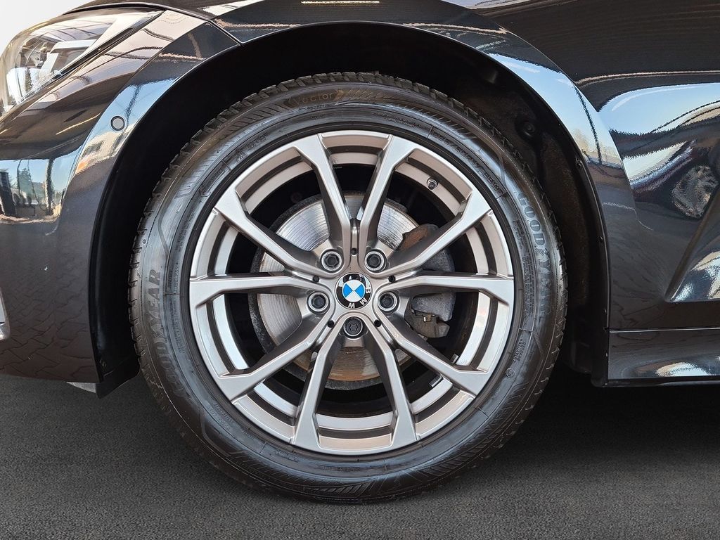 BMW 320 d Sport Line LED HiFi DAB Shz Komfortzg. uvm.