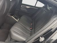 BMW M8 - Vorschau Bild 9