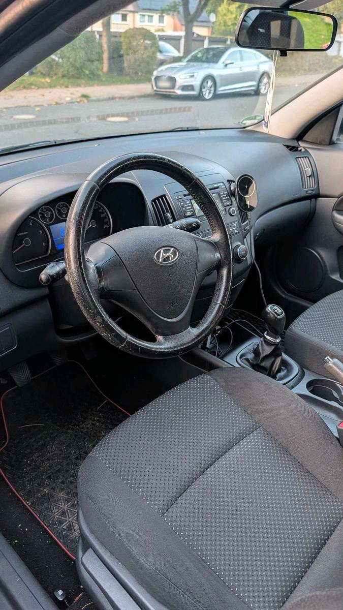 Hyundai i30 2011 — photo 7