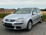 Volkswagen Golf V Lim. Trendline*Klima*AHK*1 Hand*Scheck. - aus 2005 mit Benzin-Antrieb: Kleinwagen