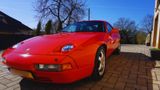 Porsche 928 S4 - Porsche Oldtimer mit Benzin-Antrieb