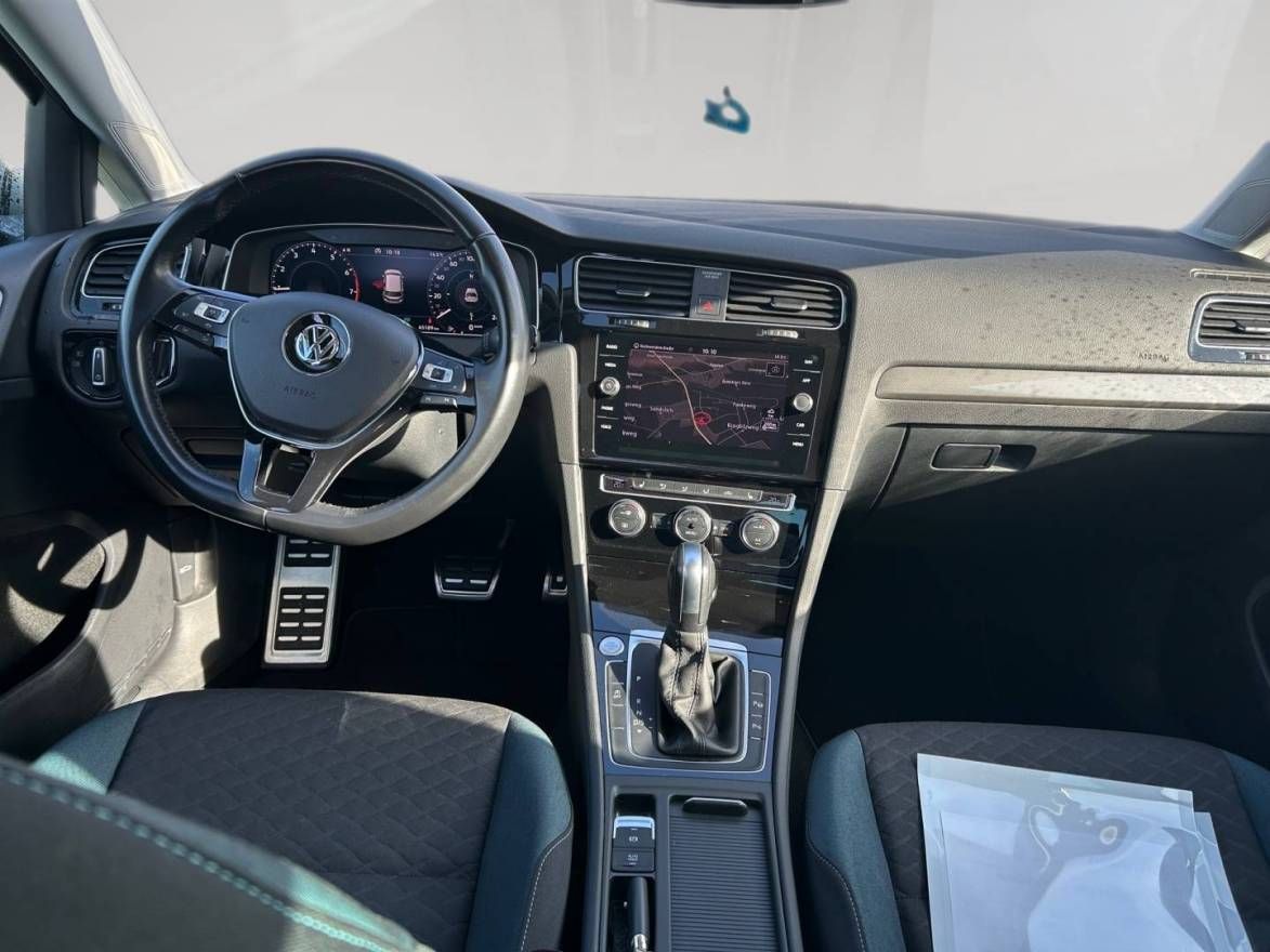 Fahrzeugabbildung Volkswagen Golf 1.5 TSI ACT OPF DSG IQ Drive