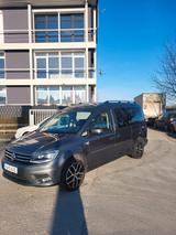 Volkswagen Caddy Maxi Highline/SHZ/AHK/MwSt./7-Sitzer/ACC - Volkswagen Caddy Maxi aus 2018