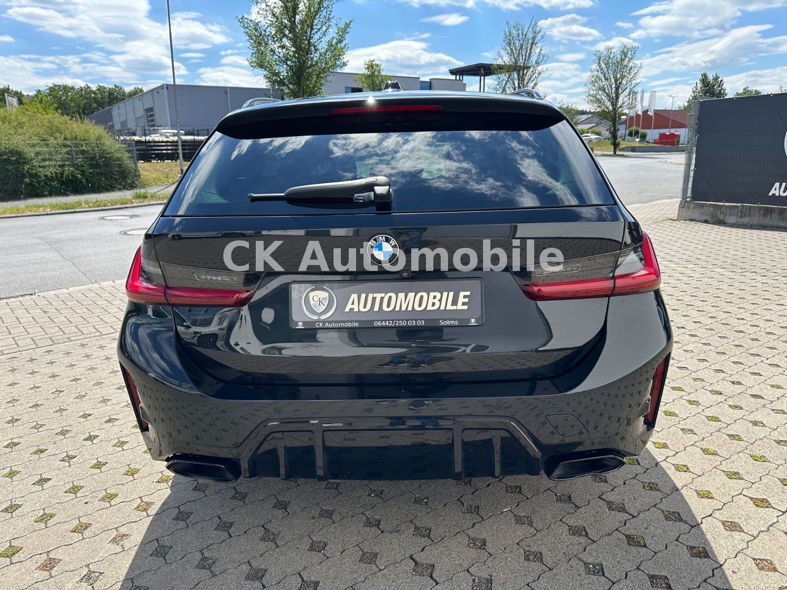 Fahrzeugabbildung BMW M340d xDrive Touring/Navi/Head-Up/Pano/360°/LED
