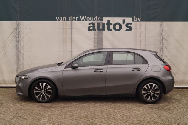 MERCEDES-BENZ A 160 Business Solution -NAVI-ECC-PDC-CAM-