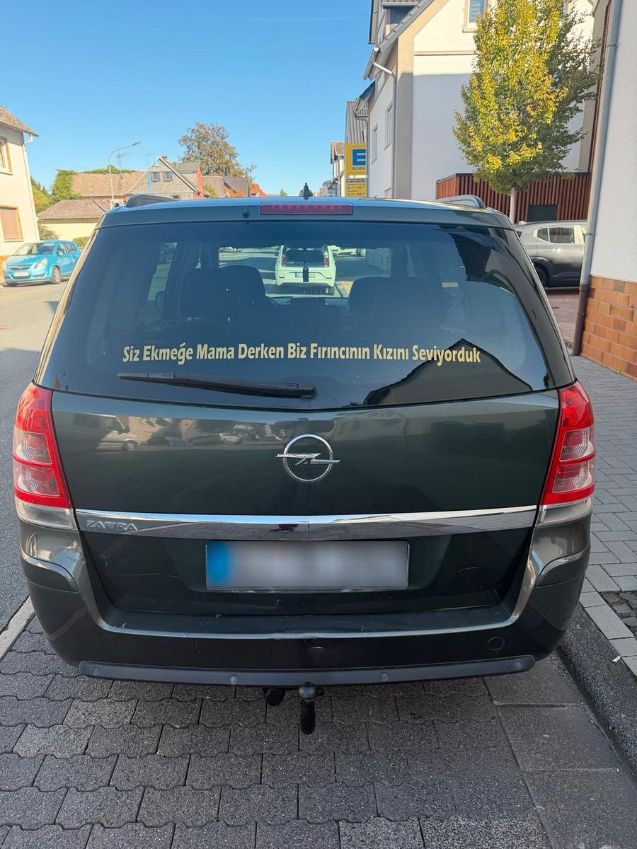 Opel Zafira 2010 — photo 5