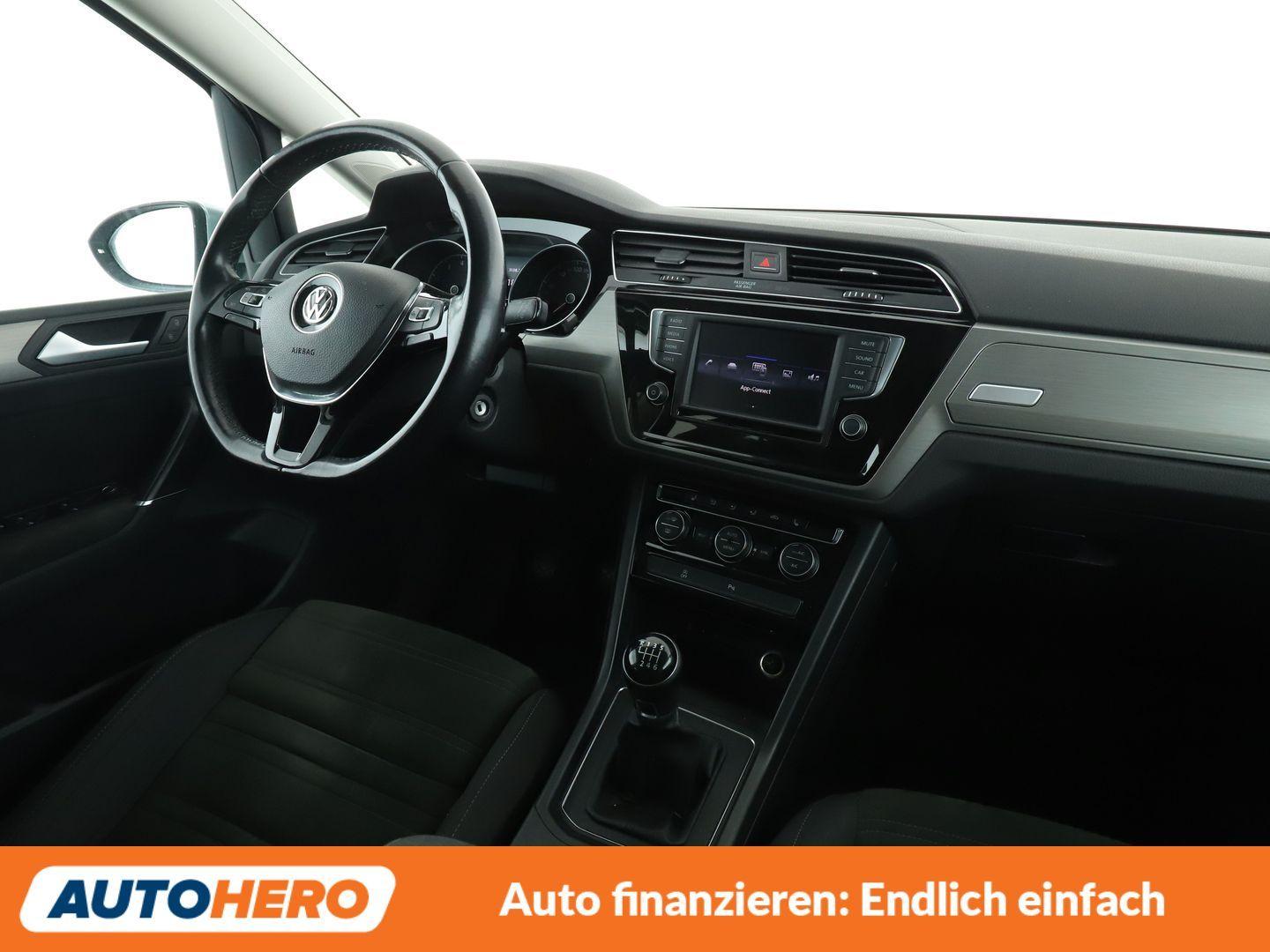 Volkswagen Touran 1.4 TSI Comfortline BlueMotion Tech *NAVI
